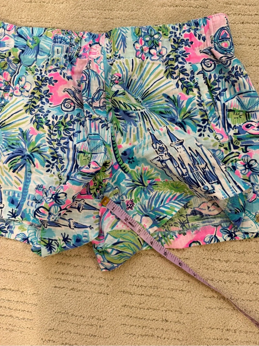 Lilly Pulitzer Disney Cinderella Women’s Linen shorts - Picture 3 of 6